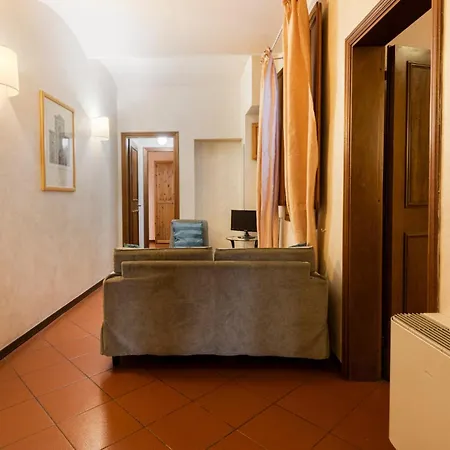 Florence- Ariento Bacco 3bdr San Lorenzo Lägenhet *
