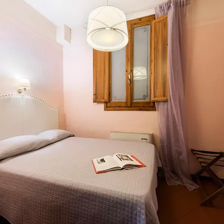 Lägenhet Florence- Ariento Bacco 3bdr San Lorenzo Florens