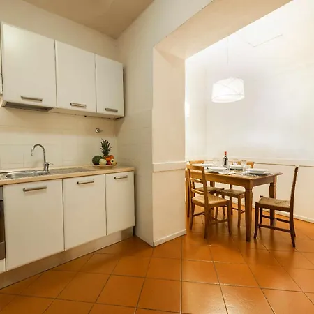 Lägenhet Florence- Ariento Bacco 3bdr San Lorenzo Florens